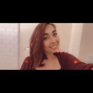 Meet your Posher, Leslie